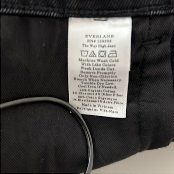 NWT Everlane Organic Cotton The Way High Jeans in Coal Raw Hem Size 32 Long - Picture 9 of 13